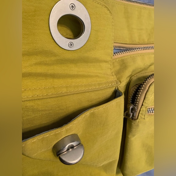 Baggallini Bags| Sydney Bag Green Nylon Crossbody Purse - Picture 5 of 16